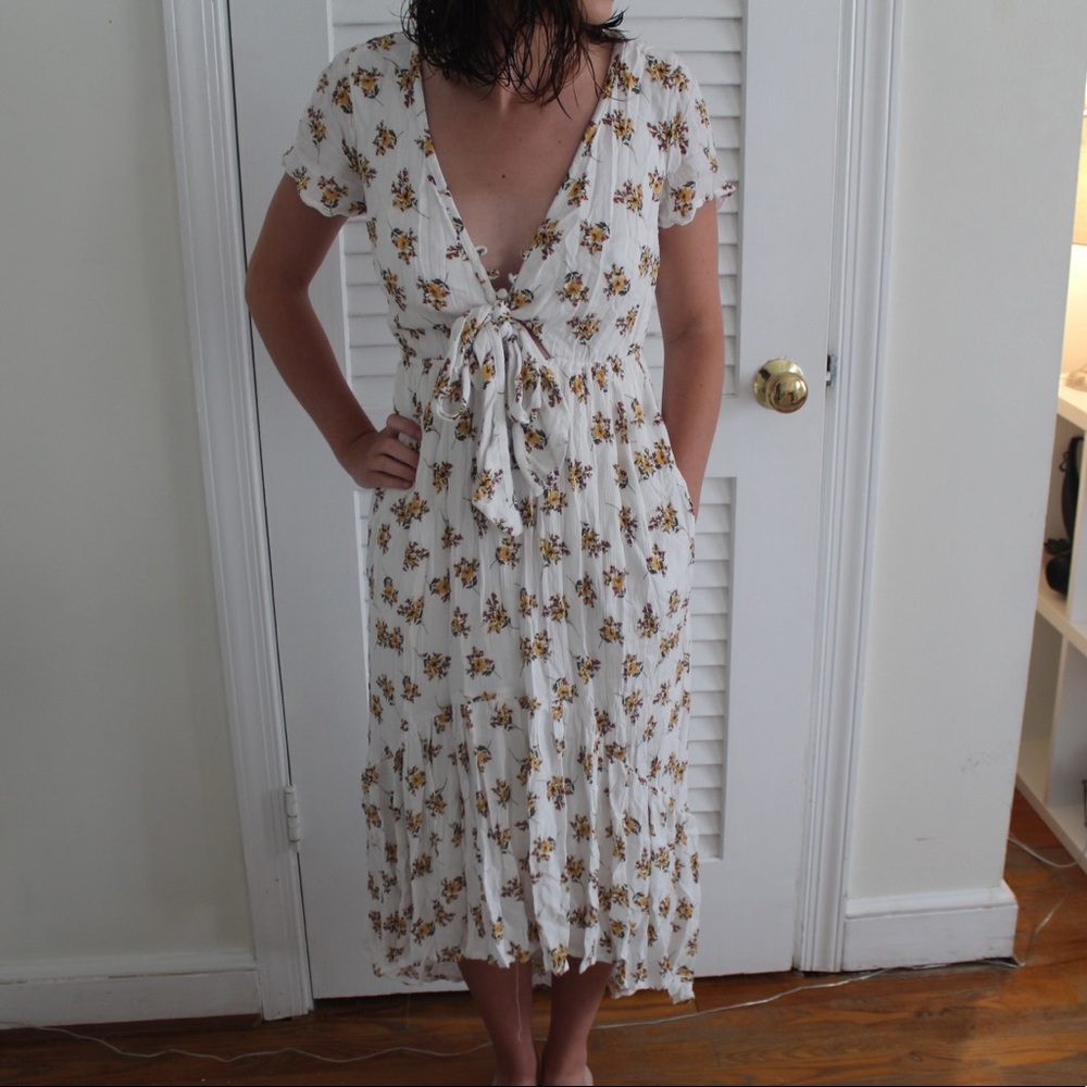 NEW WITH TAGS Floral Dress